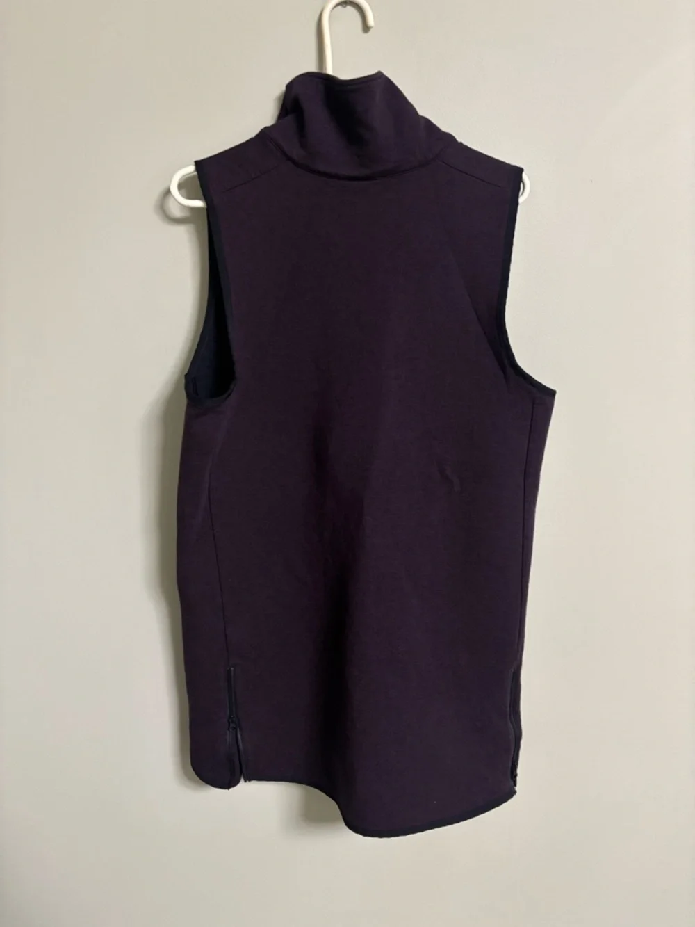 New Balance Vest Womens 247 Luxe Long Length Zip Size Large Funnel Neck Fleece